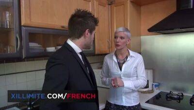 Sexy short hair milf gets sodomized in her kitchen - France on tubemilf.net