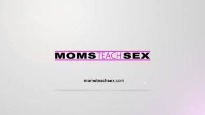 MomsTeachSex - step Mom And Son Share Bed And Fuck S7:E3 on tubemilf.net